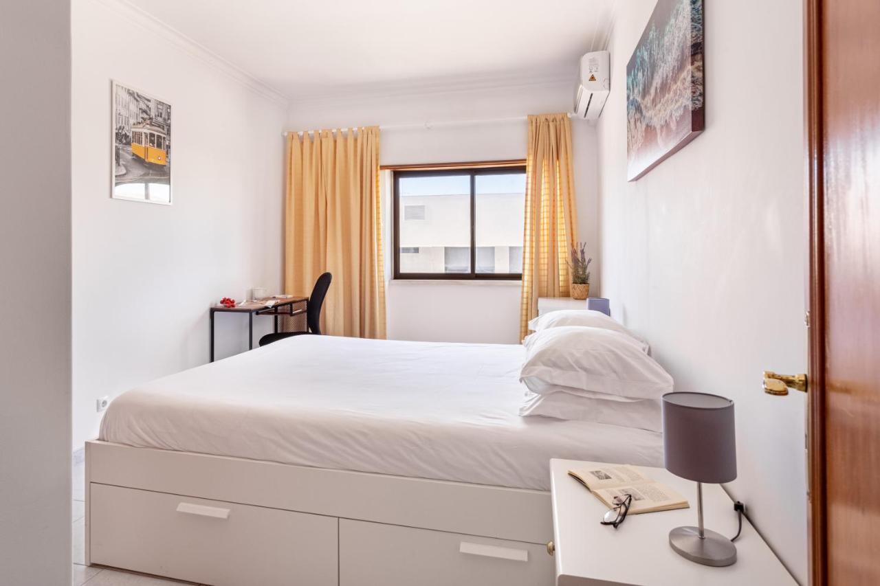 Apartment Joivy Deluxe With Terrace In Costa Da Caprica