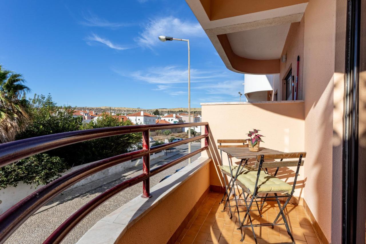 Joivy Deluxe With Terrace In Costa Da Caprica *